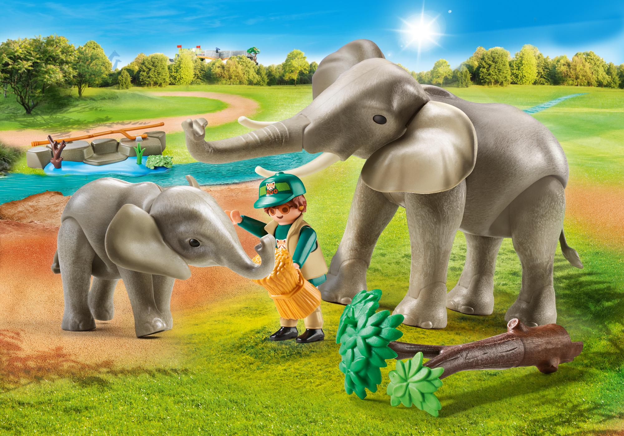 Elefanten im Freigehege