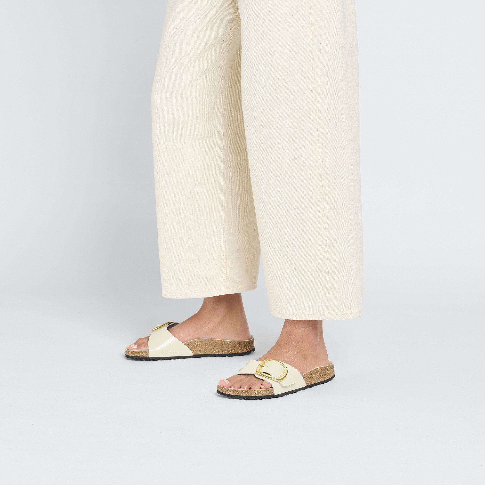 Madrid Big Buckle Naturleder Lack - High-Shine Ecru
