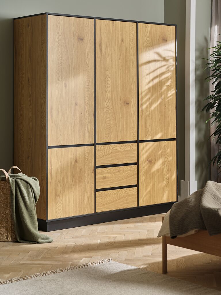 ODENSE Garderob ODENSE 179x210 5 dörrar 3 lådor varm ekfärgad