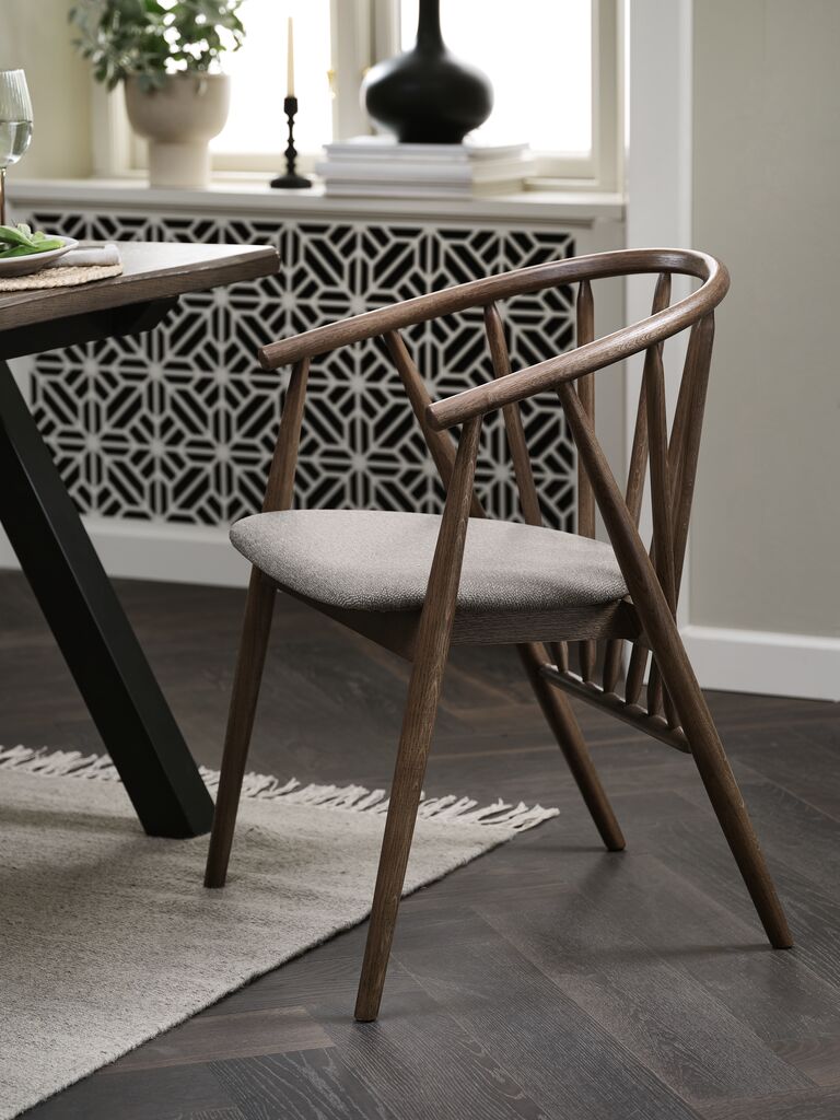 LYKSBORG Matstol LYKSBORG mörk ek/mörk sand tyg