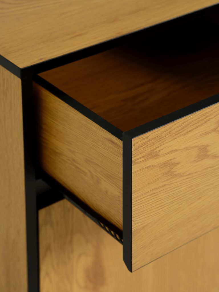 ODENSE Skänk ODENSE 3 dörrar + 3 lådor varm ek/svart