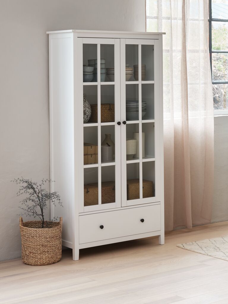 NORDBY Vitrinskåp NORDBY 2 dörrar 1 låda vit