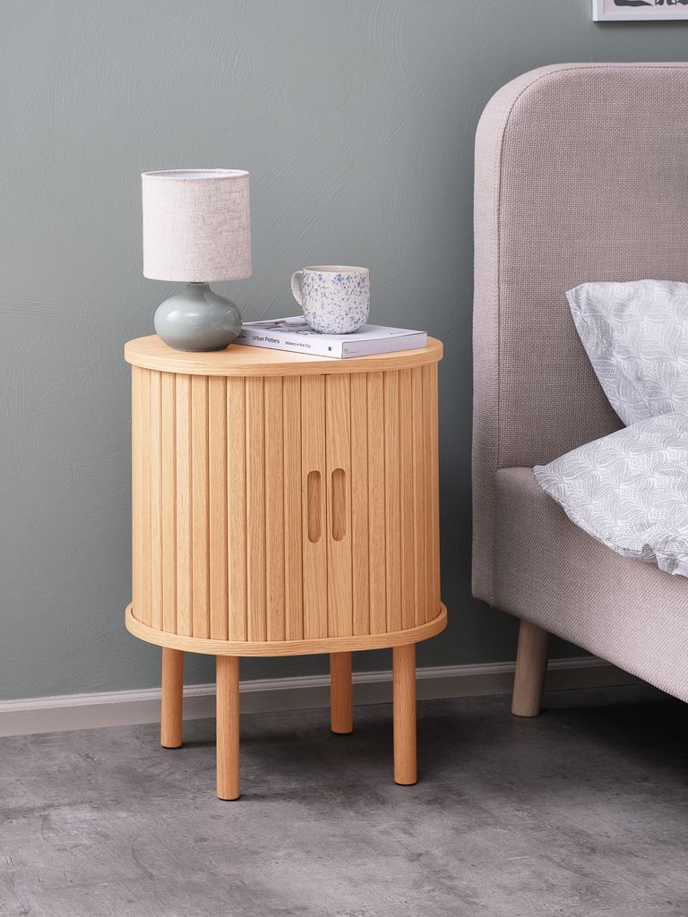 LYNGVIG Sängbord LYNGVIG 2 jalusidörrar natur ek