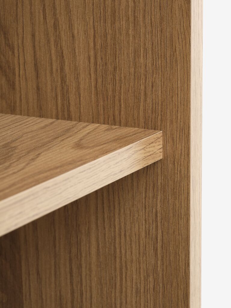 HORSENS Bokylla HORSENS 5 hyllor varm ekfärgad