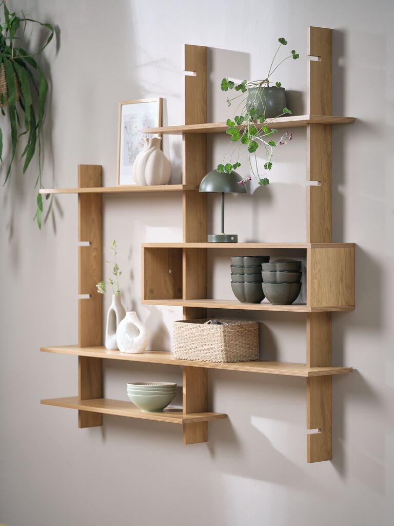 KARLEBY Hyllsystem KARLEBY 6 justerbara hyllor varm ekfärgat