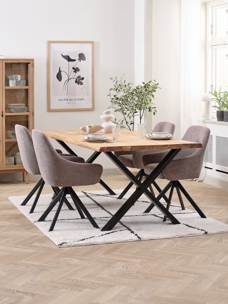 ROSKILDE/ROSLEV + ROSTRUP ROSKILDE/ROSLEV 200 bord natur ek + 4 ROSTRUP stol sand/sv.