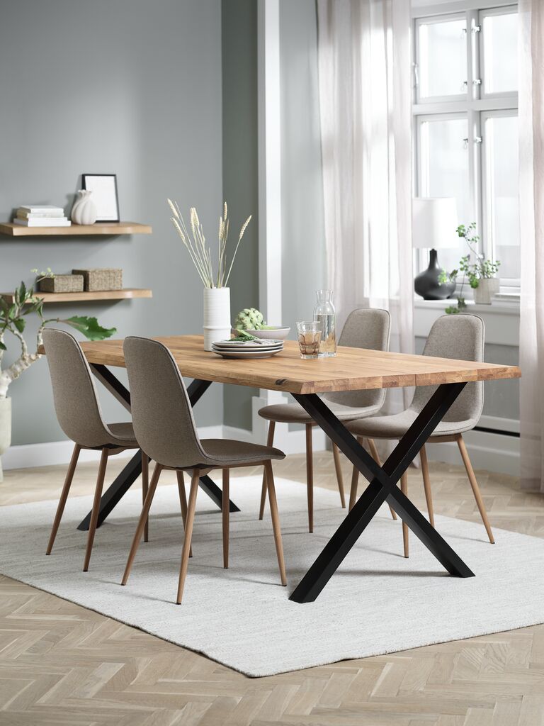 ROSKILDE/ROSLEV + BISTRUP ROSKILDE/ROSLEV L200 bord natur ek + 4 BISTRUP stol sand