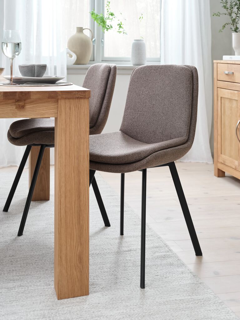 MELBY Matstol MELBY ljusbrunt tyg/svart