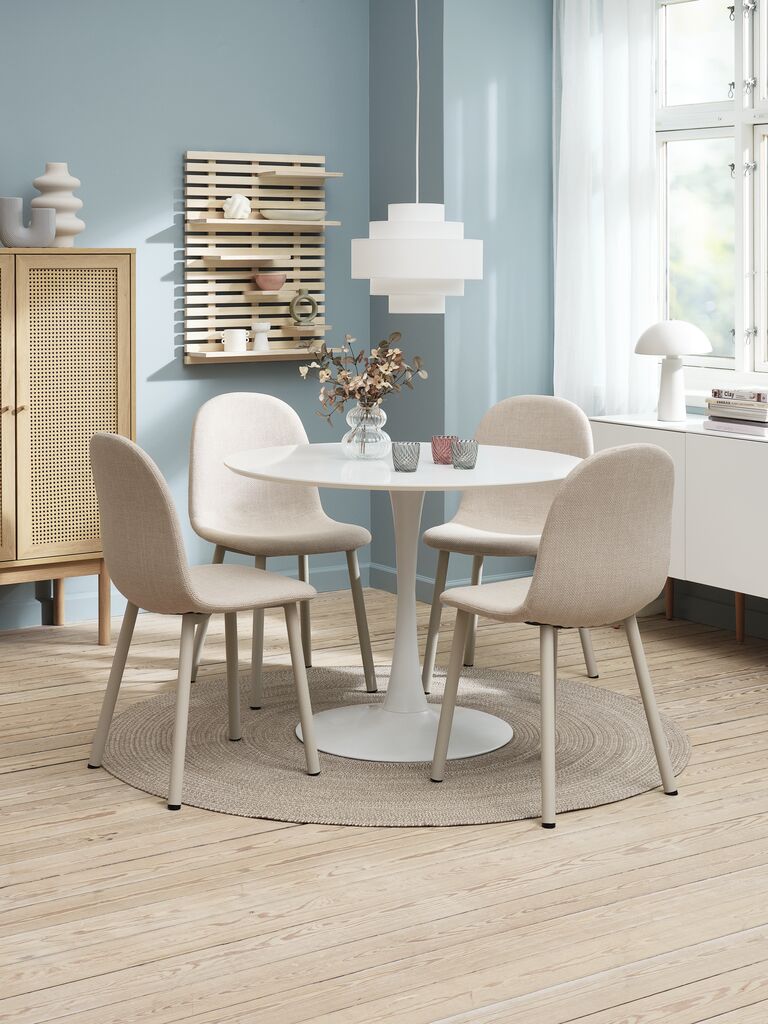 RINGSTED + EJSTRUP RINGSTED Ø100 bord vit + 4 EJSTRUP stol beige