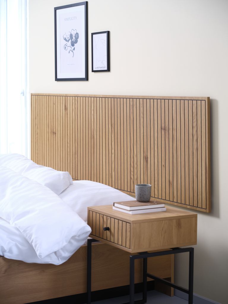 HEMDRUP Väggpanel HEMDRUP 200x60 varm ekfärgad