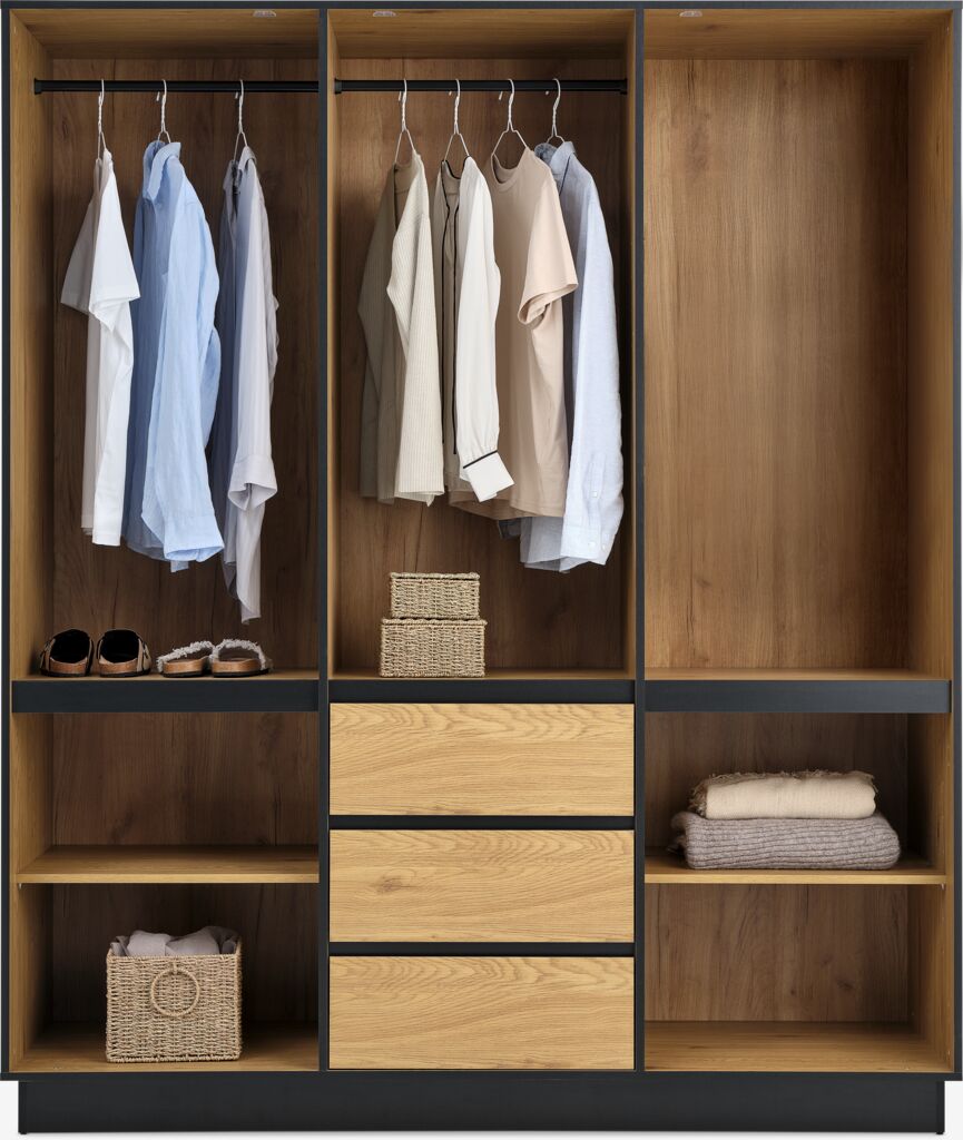 ODENSE Garderob ODENSE 179x210 5 dörrar 3 lådor varm ekfärgad