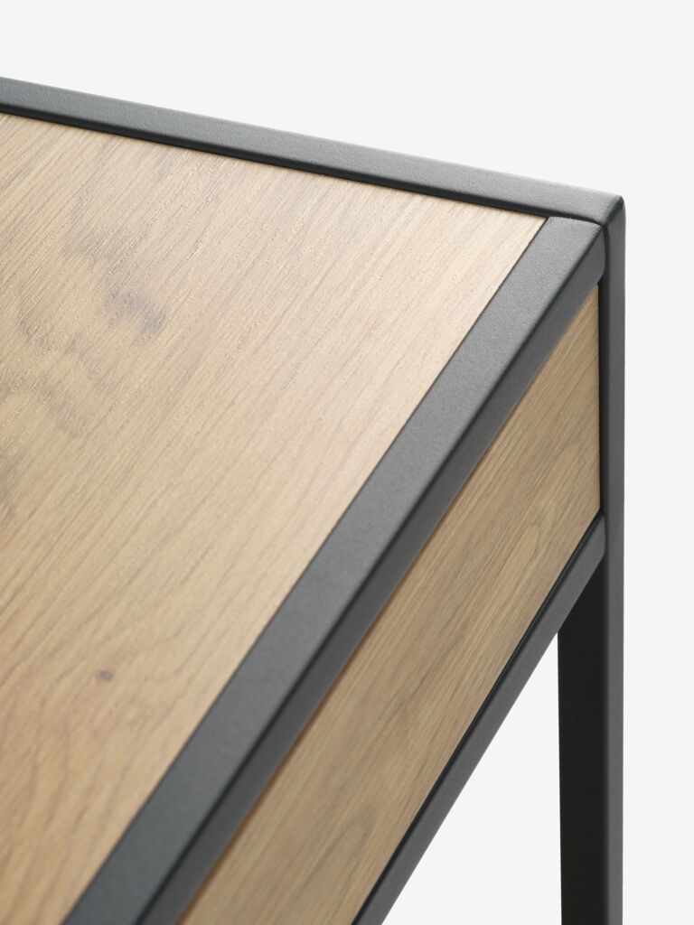 TRAPPEDAL Avlastningsbord TRAPPEDAL 30x80 1 låda varm ekfärgat/svart