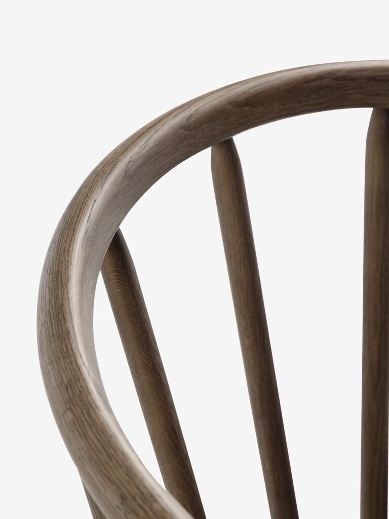 LYKSBORG Matstol LYKSBORG mörk ek/mörk sand tyg