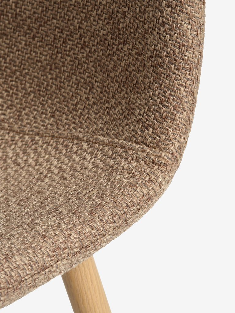 MARSTRAND + EJSTRUP MARSTRAND L200/280 bord natur ek + 4 EJSTRUP stol mörk sand