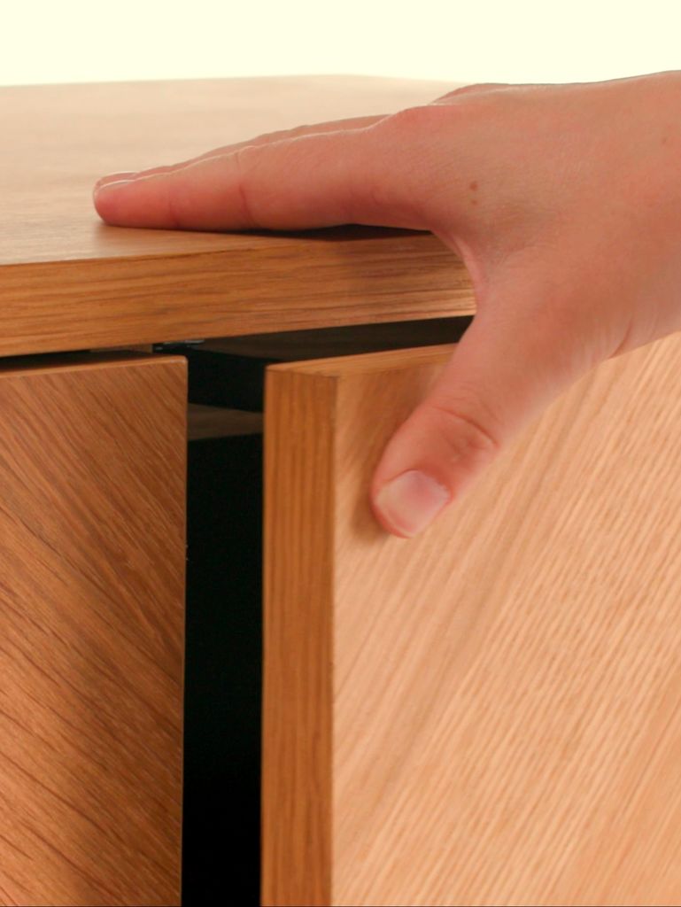 HARESKOV Skänk HARESKOV 3 dörrar natur ek