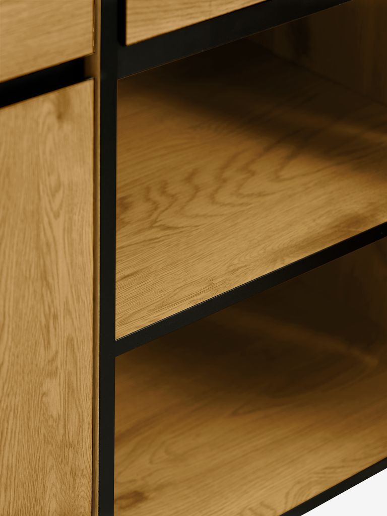 ODENSE Skänk ODENSE 3 dörrar + 3 lådor varm ek/svart