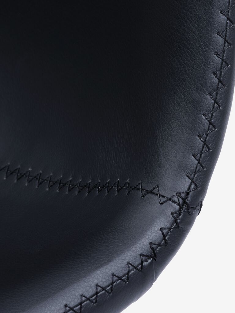 BROAGER Barstol BROAGER svart konstläder/om