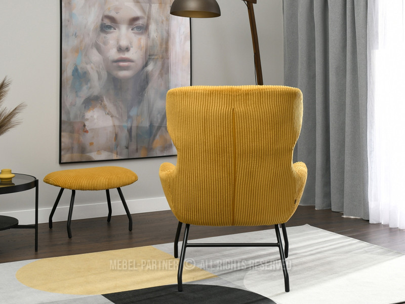 Beżowy Sztruksowy Fotel Conor Z Podnóżkiem Do Salonu