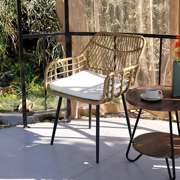 Zestaw 2 krzeseł z metalu i wikliny