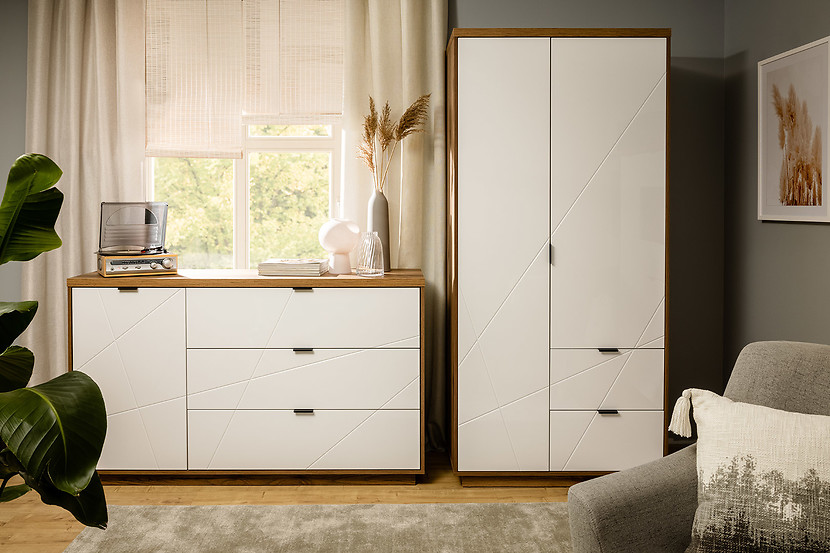 Komoda Forn 156 cm z drzwiami i 3 szufladami dąb delano ciemny/czarny mat