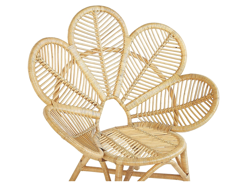 Fotel paw rattanowy z poduszką beżowy