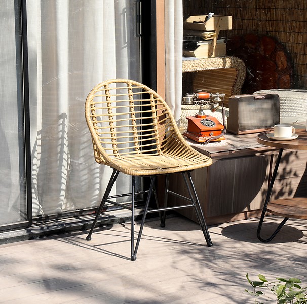 Zestaw 4 krzeseł z metalu i rattanu