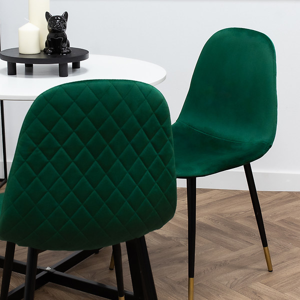 Krzesło tapicerowane welurowe pikowane beżowe do salonu jadalni