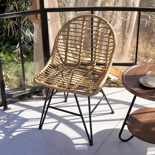 Zestaw 4 krzeseł z metalu i rattanu