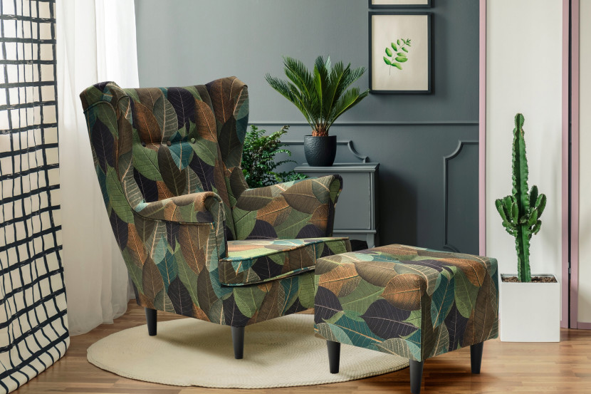 Fotel Uszak liliowy jasny róż aksamit urodziny