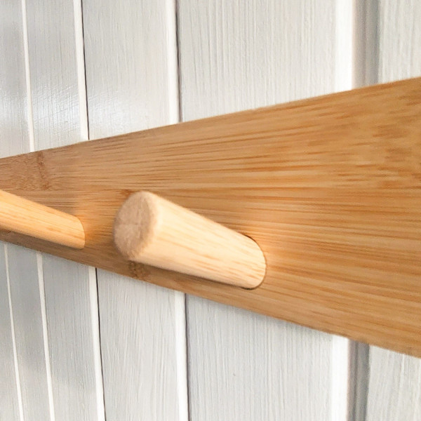 Bambusowy wieszak z trzema haczykami do łazienki przedpokoju BEGRYF 6x30