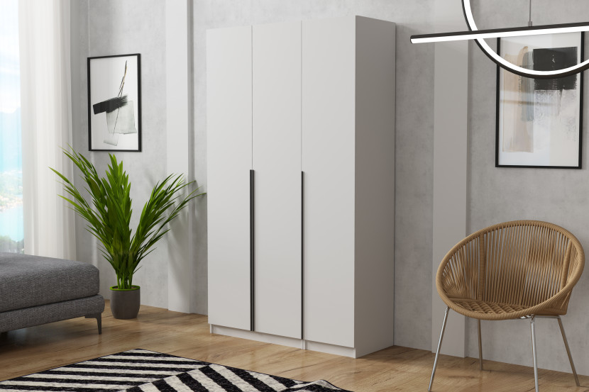 Szafa trzydrzwiowa Bristol 135cm Czarny złote uchwyty