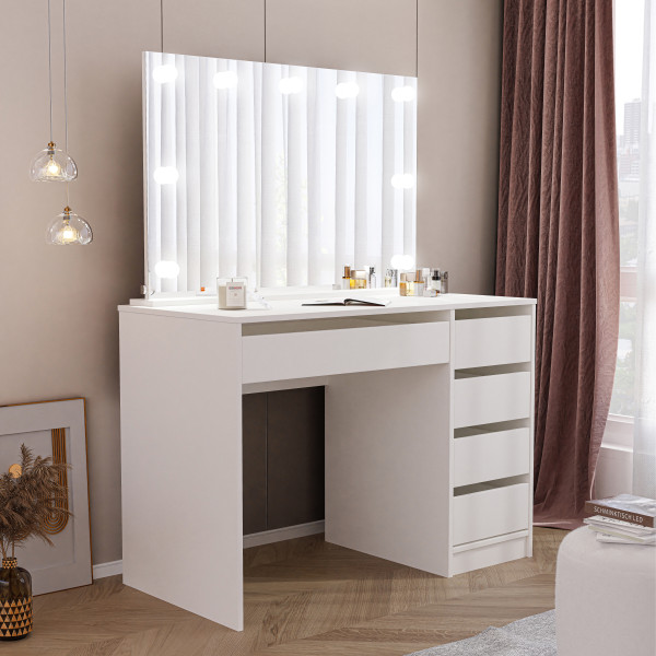 Toaletka z lustrem i szufladami