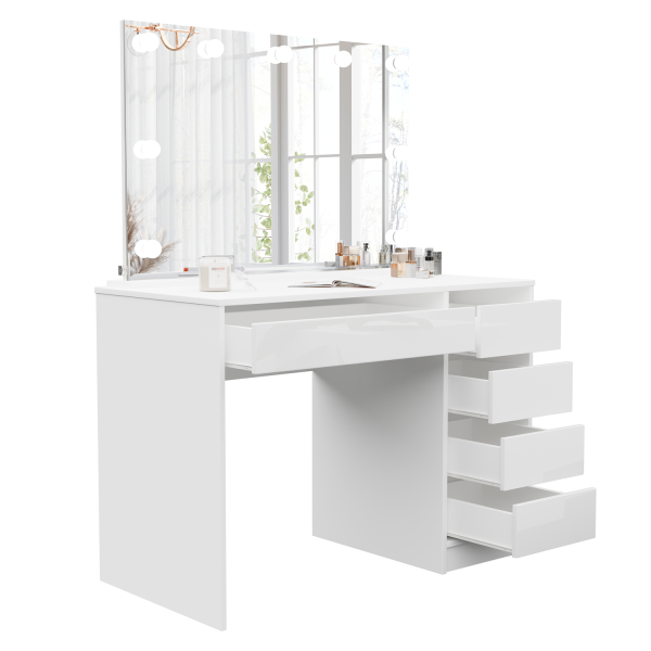 Toaletka z lustrem i szufladami