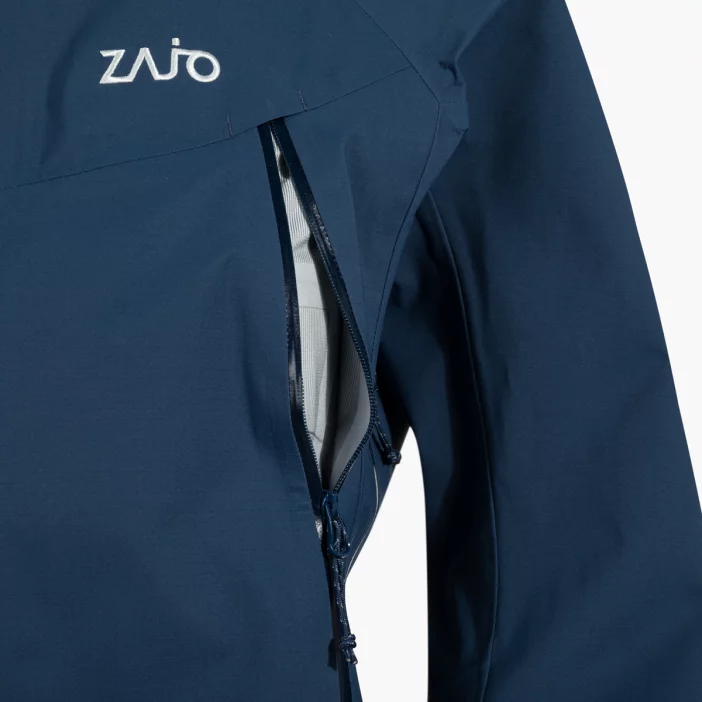 Nepremokavá hardshellová bunda s priedušnou membránou.