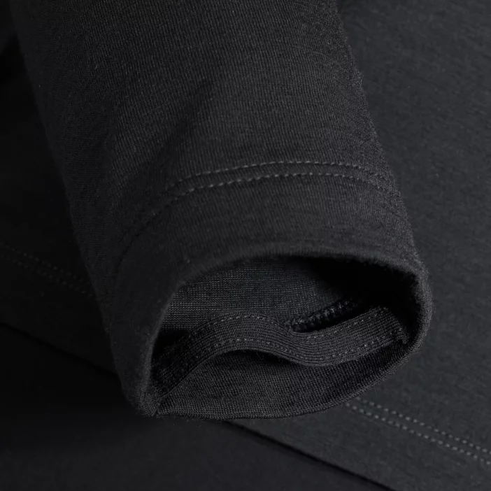 Voľná mikina z merino vlny so slučkami na palce a kapucňou