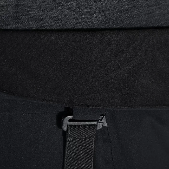 Odolné a nepremokavé lyžiarske nohavice.