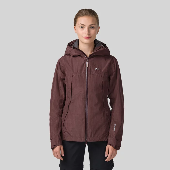 Nepremokavá bunda s priedušnými vlastnosťami