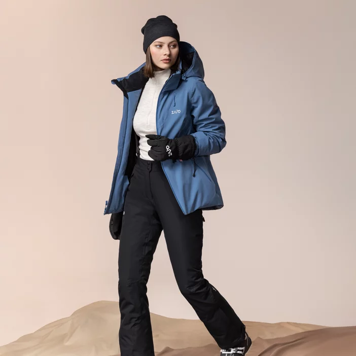 Odolná a nepremokavá lyžiarska bunda.