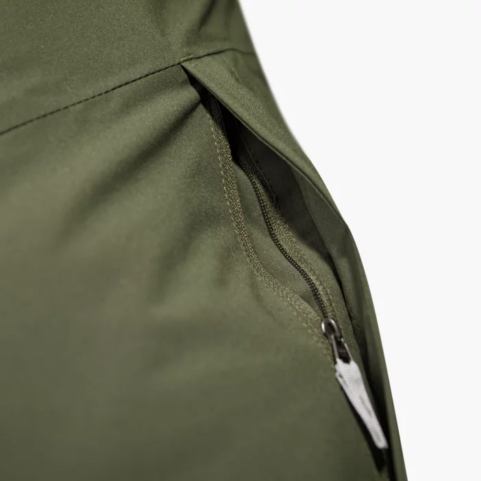 Zateplená a nepremokavá detská parka.