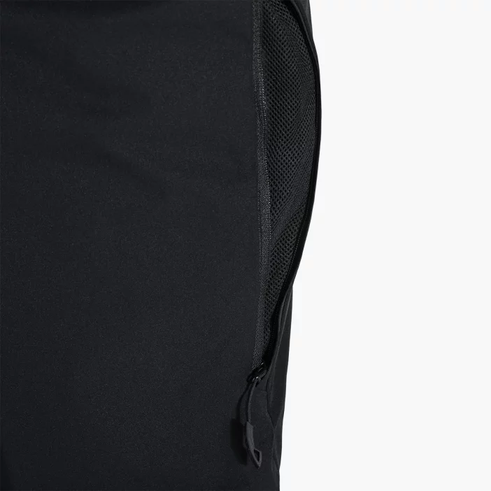 Odolné a nepremokavé lyžiarske nohavice.