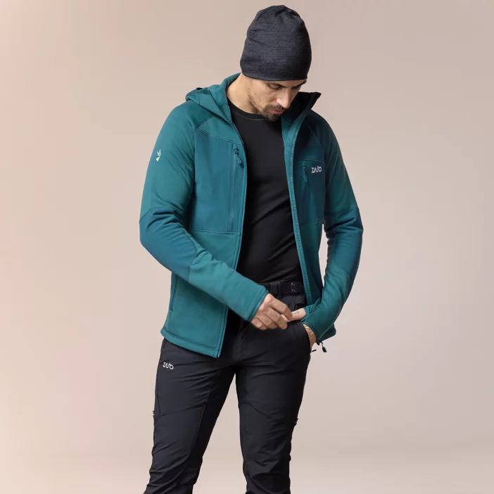 Odolná. strečová a hrejivá flisová Polartec bunda