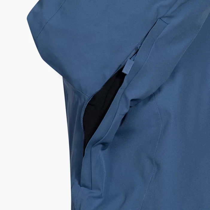 Odolná a nepremokavá lyžiarska bunda.