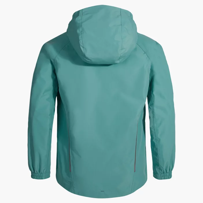 Ľahká nepremokavá a vetruodolná detská bunda.