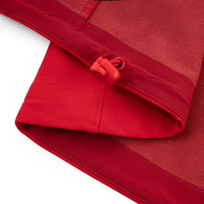 Vetruodolná a priedušná softshellová bunda