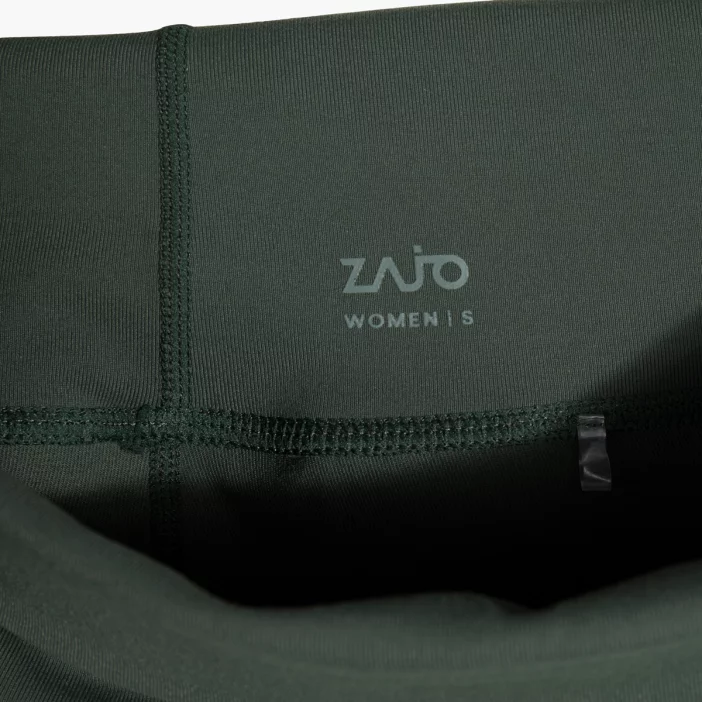 Zaži absolútnu slobodu v pohybe v odolných dámskych turistických legínach.