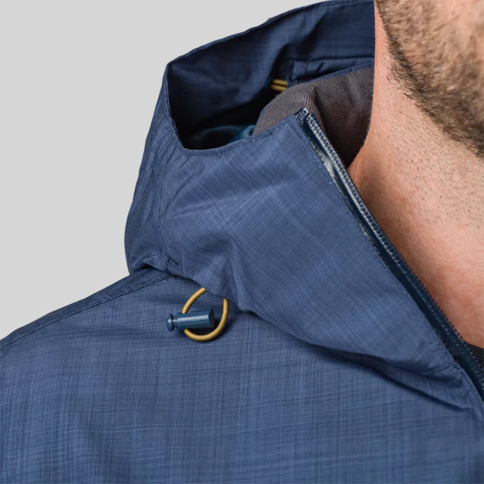 Nepremokavá bunda s priedušnými vlastnosťami.