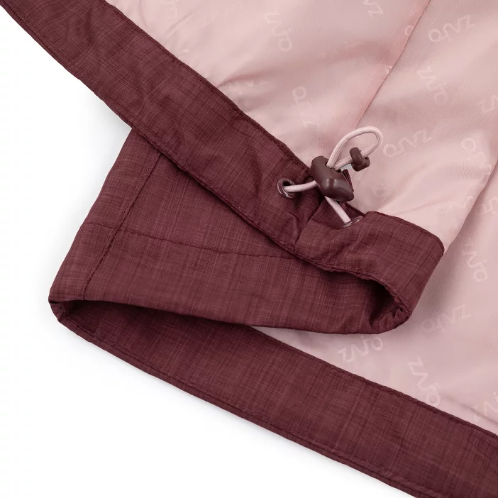 Nepremokavá bunda s priedušnými vlastnosťami