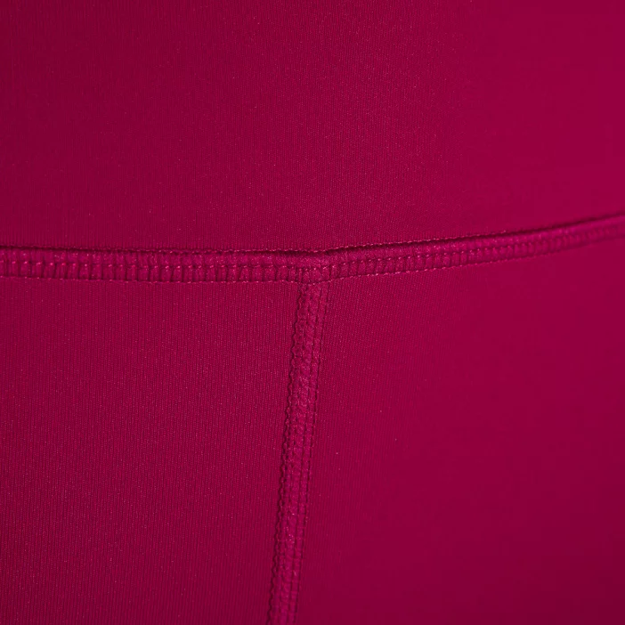 Ľahké dámske legíny so 7/8 dĺžkou pre aktívny pohyb.