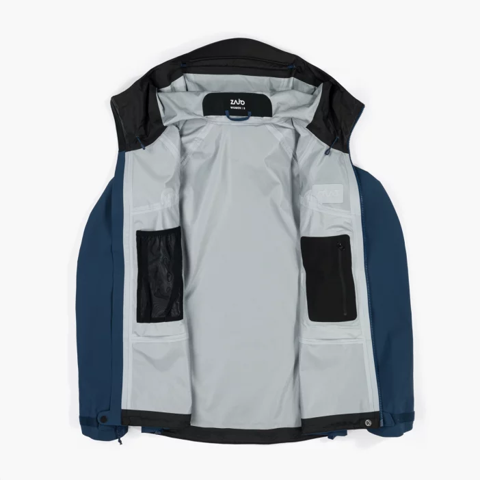 Nepremokavá hardshellová bunda s priedušnou membránou.