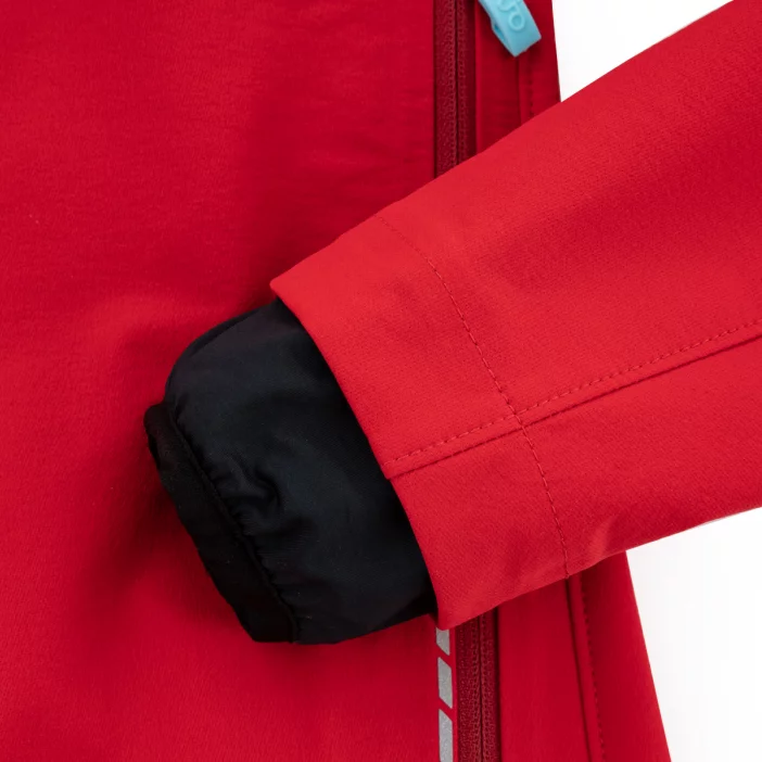 Vetruodolná a priedušná softshellová bunda